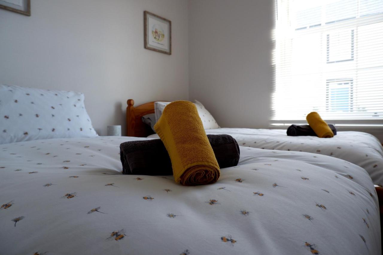 No 7 Quiet, Two Bedroom Ground Floor Flat In Tornagrain Great For Early Airport Departures Or Late Flights Dalcross Dış mekan fotoğraf